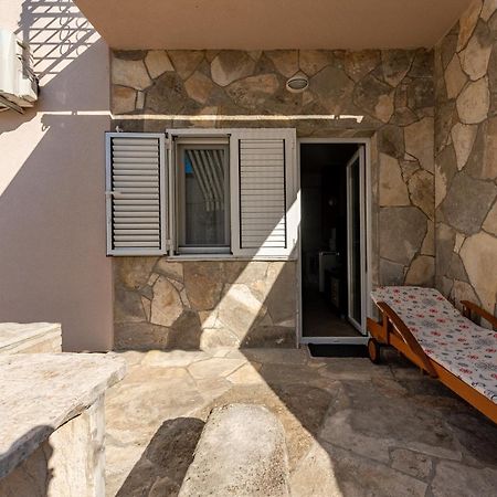 Apartmani Mila Gornji Karin Εξωτερικό φωτογραφία