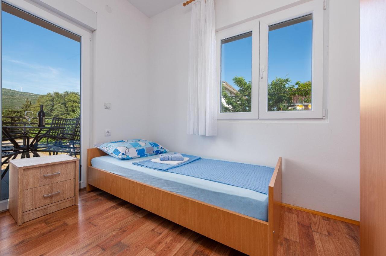 Apartmani Mila Gornji Karin Εξωτερικό φωτογραφία