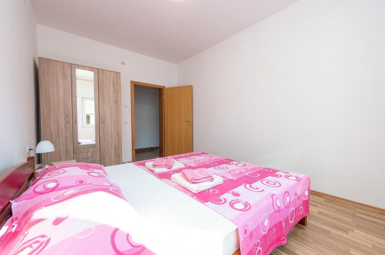 Apartmani Mila Gornji Karin Εξωτερικό φωτογραφία
