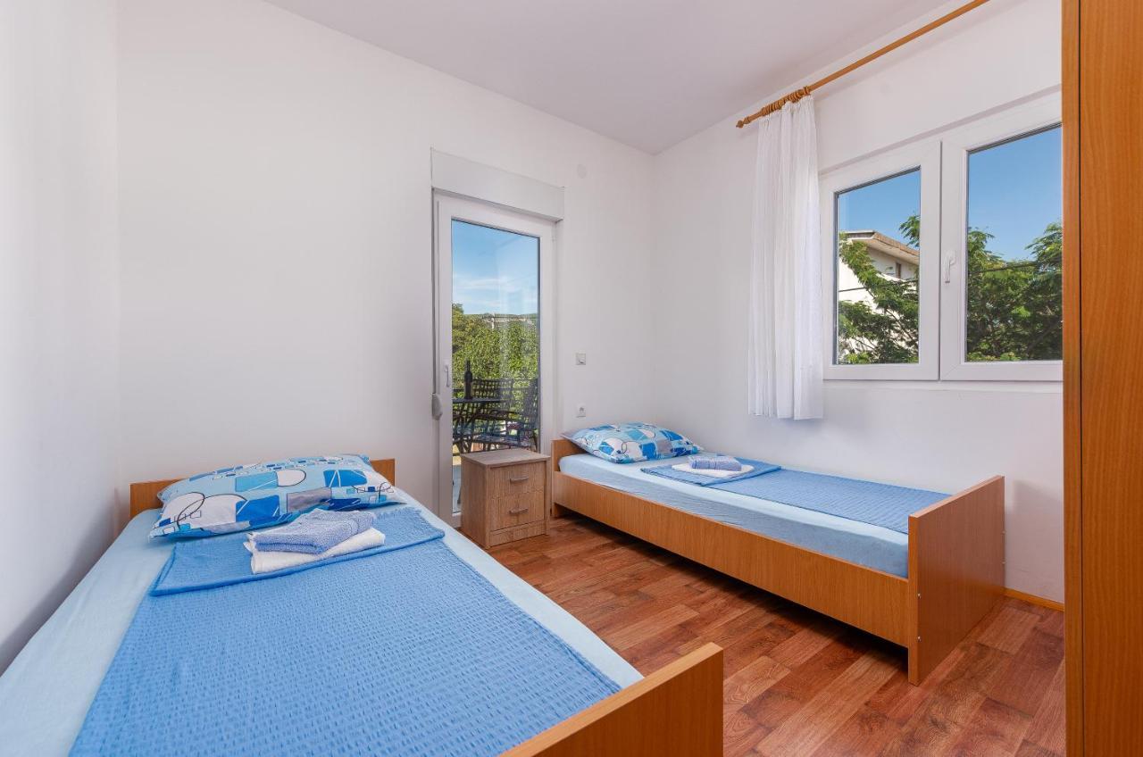 Apartmani Mila Gornji Karin Εξωτερικό φωτογραφία